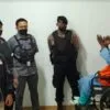 Usai-Dokter-Menyatakan-Sehat-Lukas-Enembe-Akhirnya-Dibawa-ke-KPK-dengan-Pengawalan-Ketat-Brimob-Bersenjata-Lengkap-1.jpg