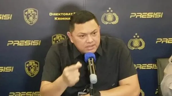 Tangkap-Debt-Collector-yang-Bentak-Polisi-Intip-Rekam-Jejak-Kombes-Hengki-Haryadi.jpg