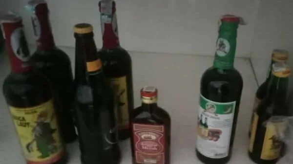 Toko minuman keras yang berada cengkareng di gerebek polisi