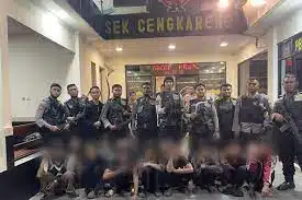 Polisi Menangkap 12 Remaja Bersenjata Tajam di Kawasan Jakarta Barat: Mengungkap Ancaman Keamanan